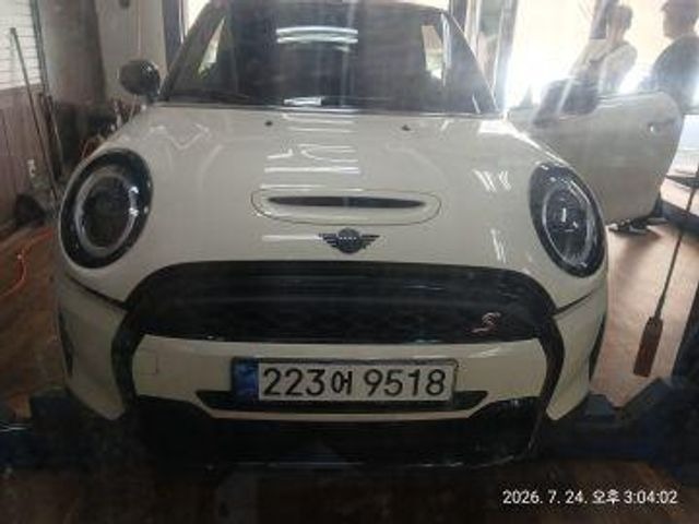 Mini Cooper Convertible 2022 — inspection photo 1