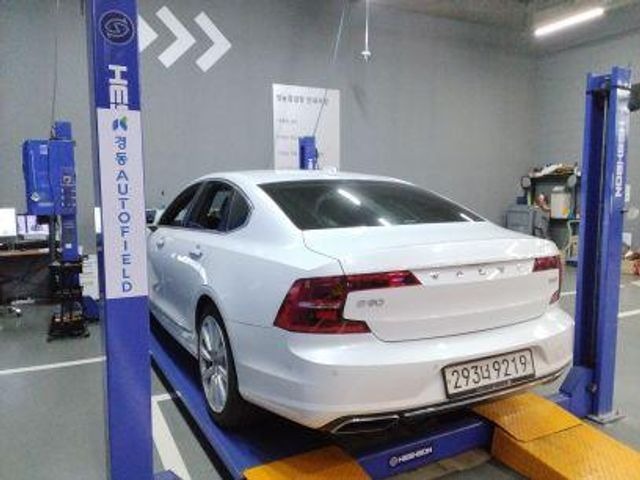 Volvo S90 2019 — inspection photo 2