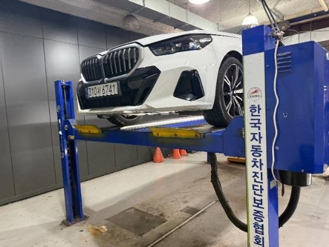 BMW 5-Series 2025 — inspection photo 1