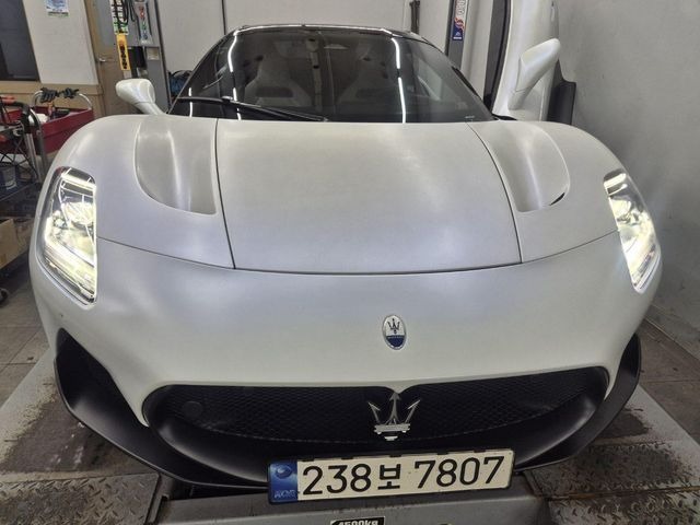Maserati MC20 2023 — inspection photo 1