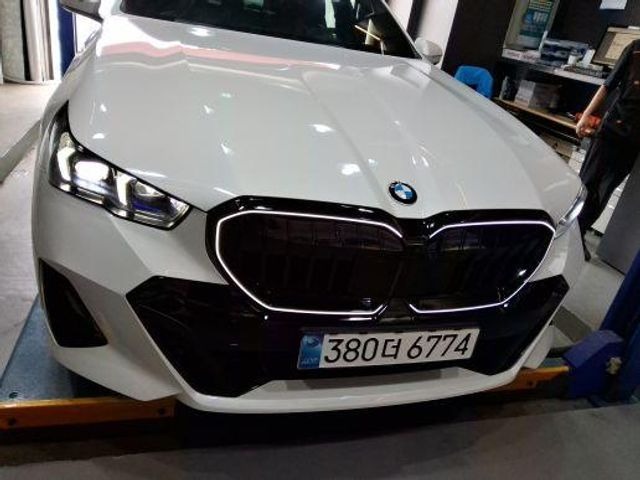 BMW 5-Series 2026 — inspection photo 1
