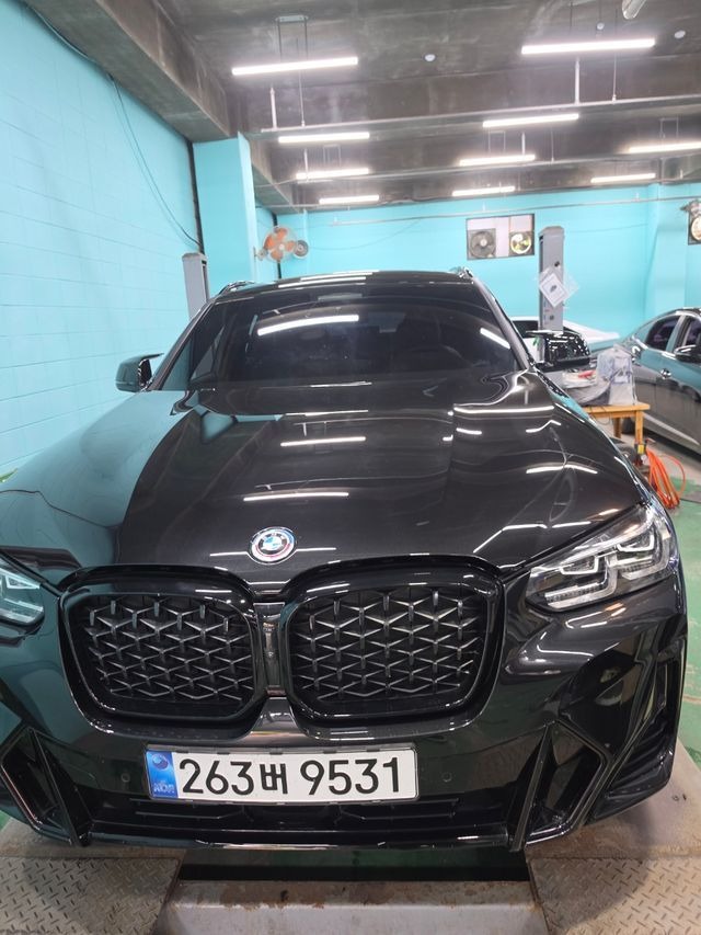 BMW X4 2025 — inspection photo 1
