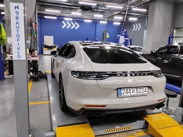 Porsche Panamera 2023 — inspection photo 2
