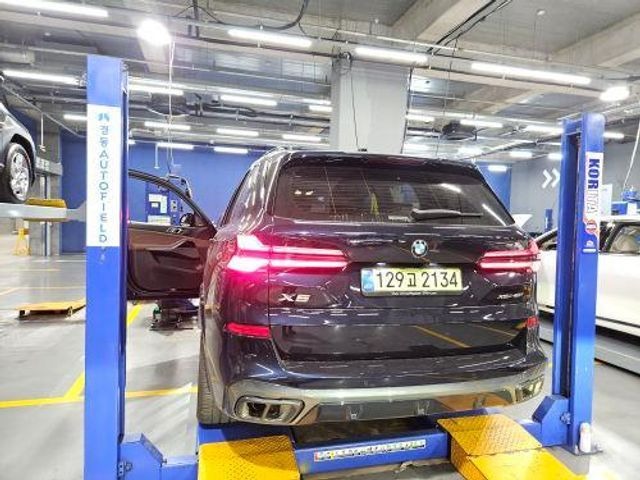 BMW X5 2026 — inspection photo 2