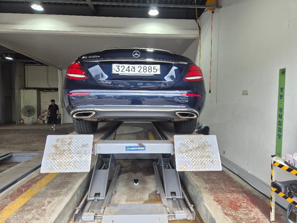 Mercedes-Benz E-Class 2019 — inspection photo 2