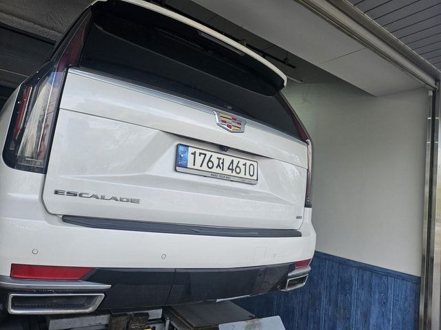 Cadillac Escalade 2021 — inspection photo 2
