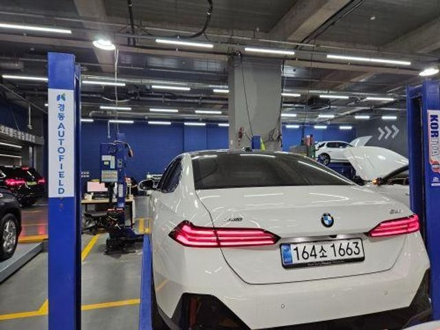 BMW 5-Series 2025 — inspection photo 2