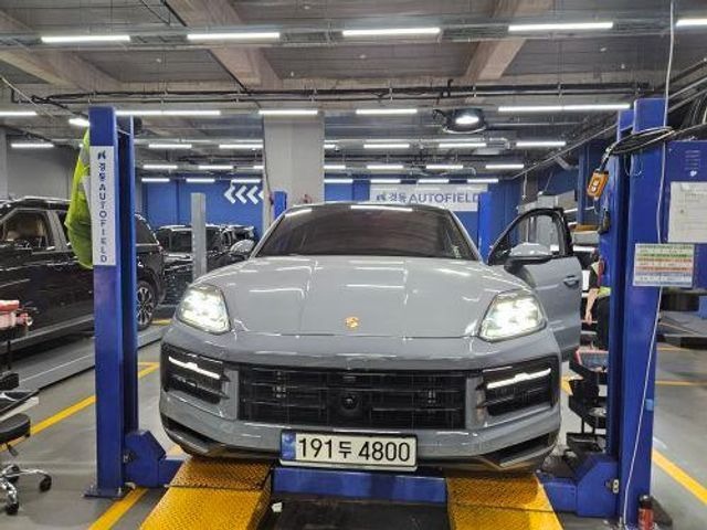 Porsche Cayenne 2024 — inspection photo 1