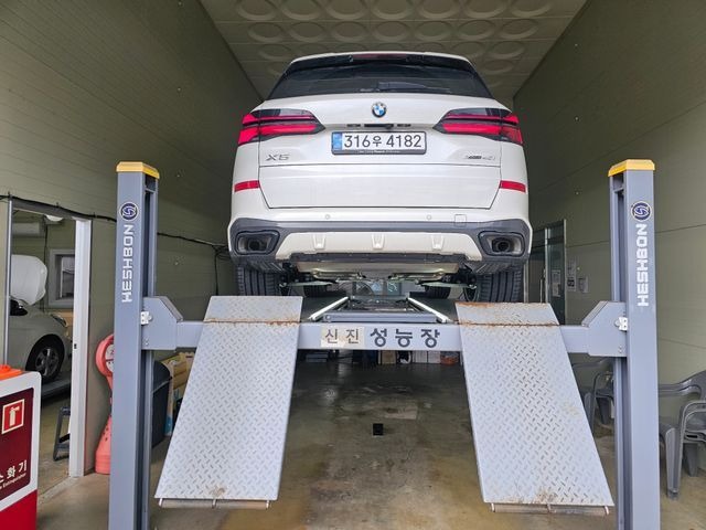 BMW X5 2026 — inspection photo 2