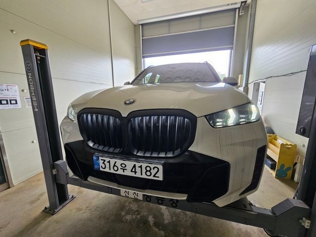 BMW X5 2026 — inspection photo 1