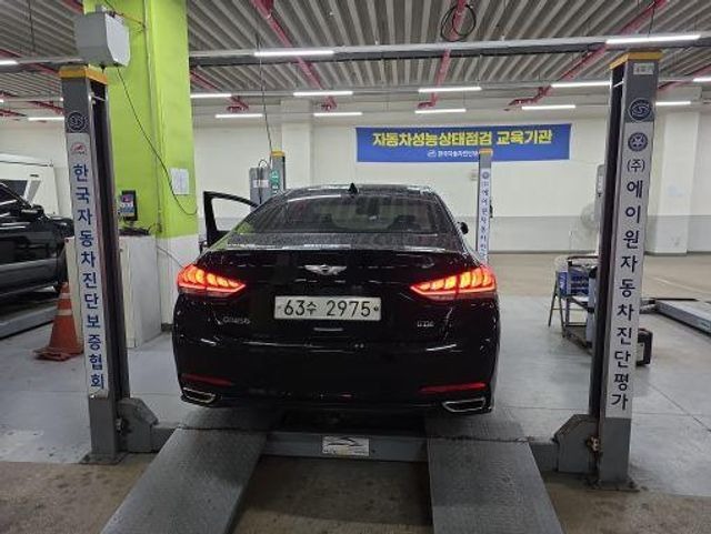 Hyundai Genesis 2015 — inspection photo 2
