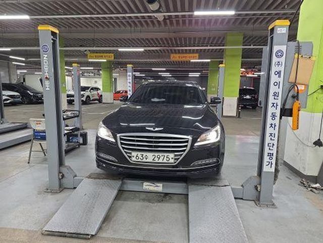 Hyundai Genesis 2015 — inspection photo 1