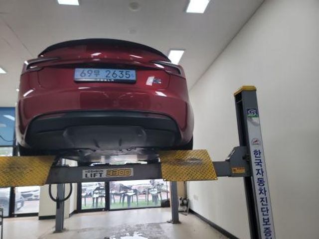 Tesla Model 3 2025 — inspection photo 2