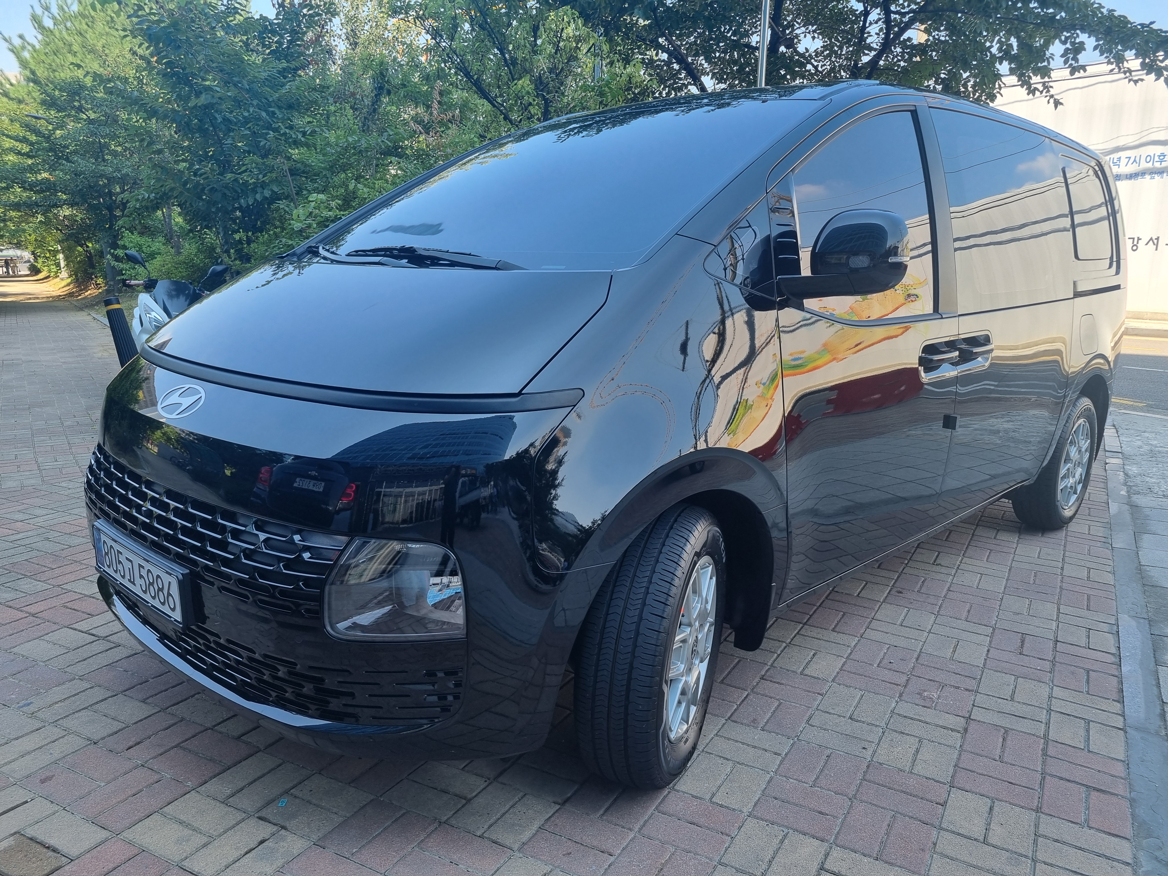 Hyundai Staria 2025 — inspection photo 1
