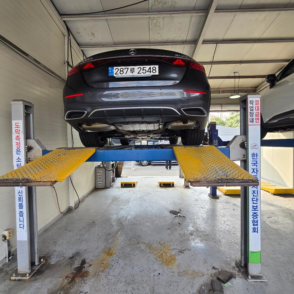 Mercedes-Benz E-Class 2024 — inspection photo 2