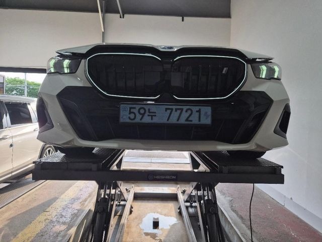 BMW i5 2024 — inspection photo 1
