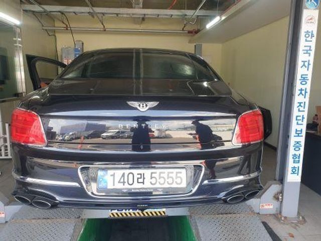 Bentley Flying Spur 2021 — inspection photo 2