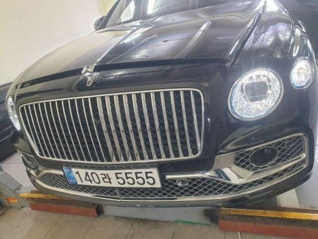 Bentley Flying Spur 2021 — inspection photo 1