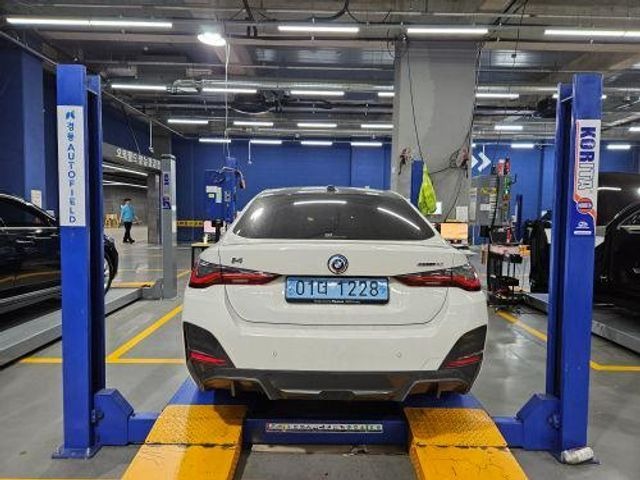 BMW i4 2024 — inspection photo 2