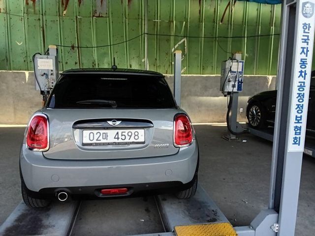 Mini Cooper 2018 — inspection photo 2