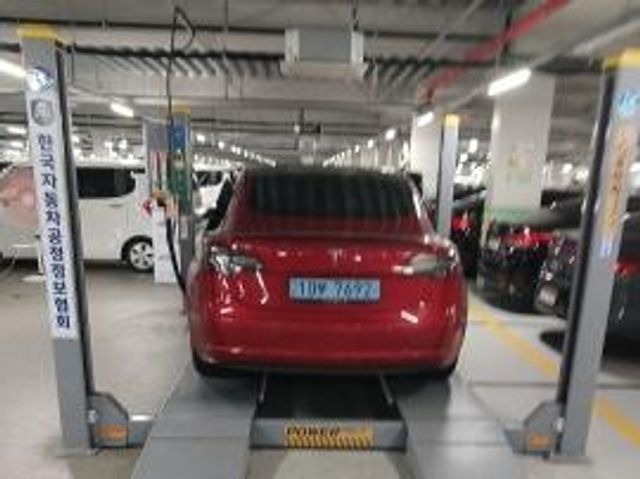 Tesla Model 3 2021 — inspection photo 2