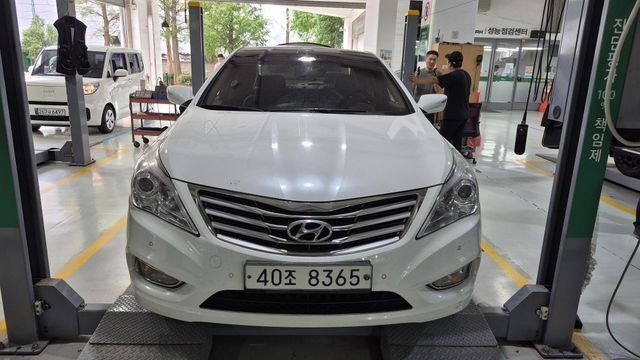 Hyundai Grandeur 2012 — inspection photo 1
