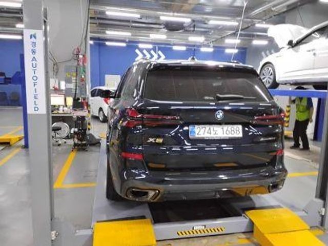 BMW X5 2026 — inspection photo 1