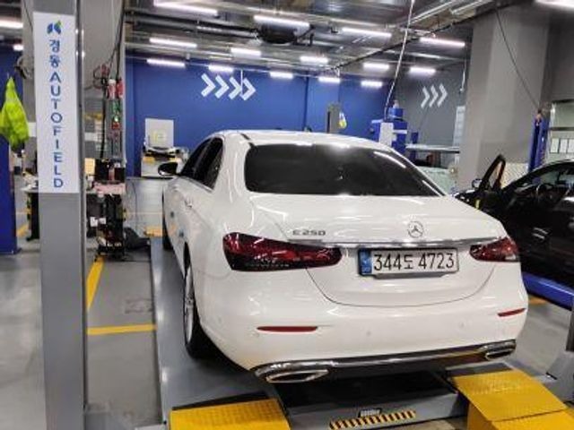 Mercedes-Benz E-Class 2021 — inspection photo 2