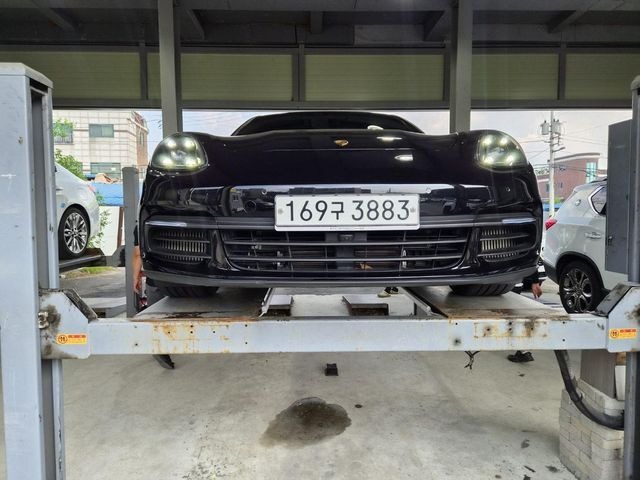 Porsche Panamera 2019 — inspection photo 1