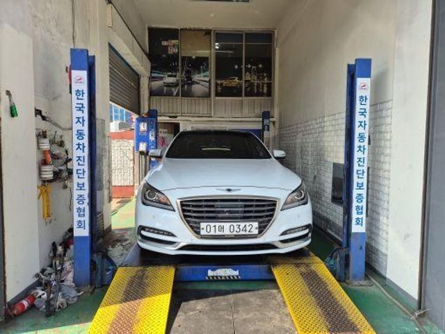 Genesis G80 2017 — inspection photo 1