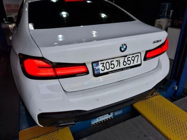 BMW 5-Series 2023 — inspection photo 2