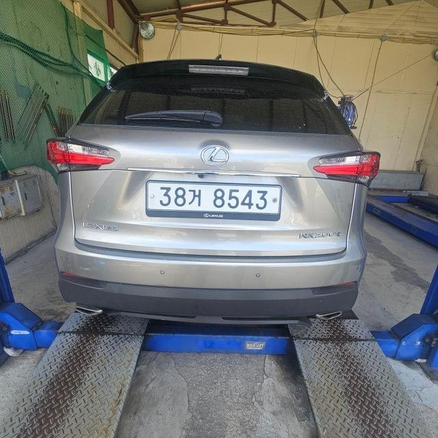 Lexus NX 2017 — inspection photo 2