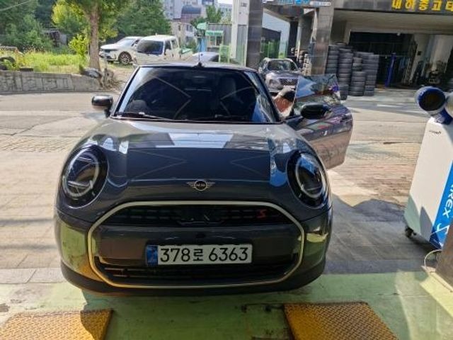 Mini Cooper Convertible 2025 — inspection photo 1