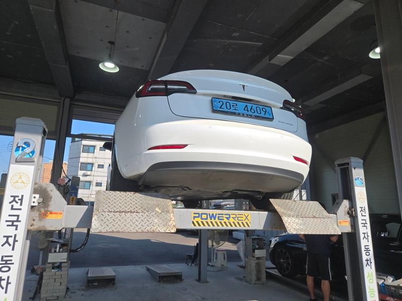 Tesla Model 3 2021 — inspection photo 2