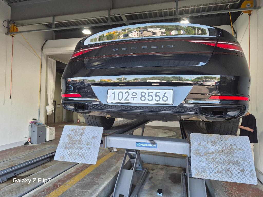 Genesis G90 2025 — inspection photo 2