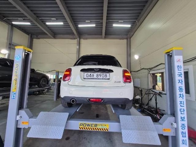 Mini Cooper 2019 — inspection photo 2