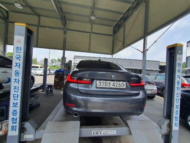 BMW 3-Series 2020 — inspection photo 2
