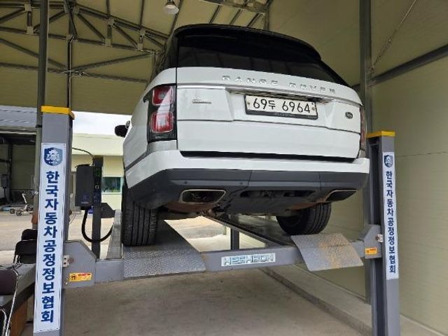 Land Rover Range Rover 2018 — inspection photo 2