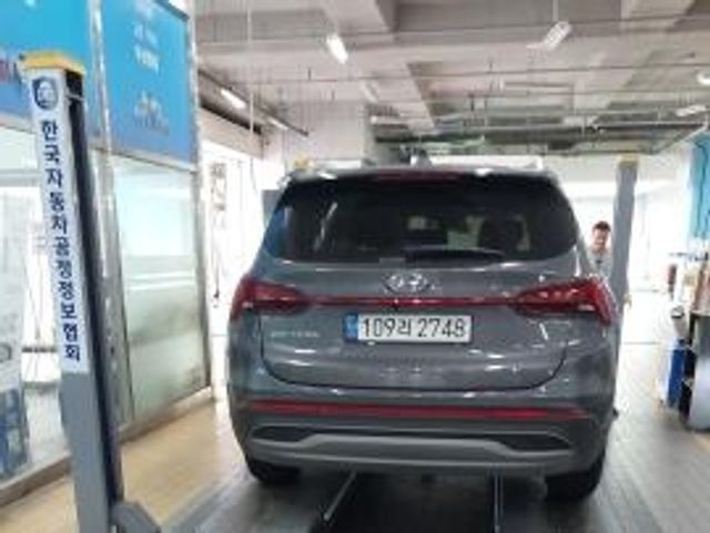 Hyundai Santafe 2023 — inspection photo 2