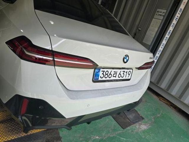 BMW 5-Series 2026 — inspection photo 2