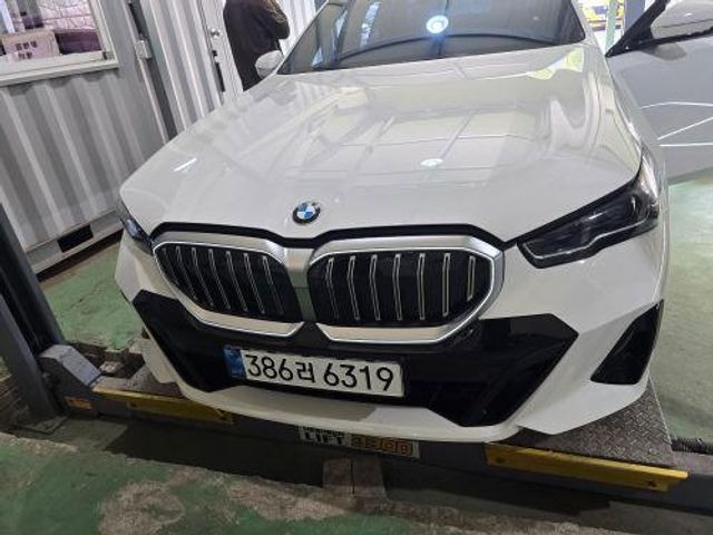 BMW 5-Series 2026 — inspection photo 1