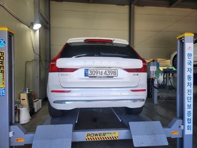 Volvo XC60 2023 — inspection photo 2