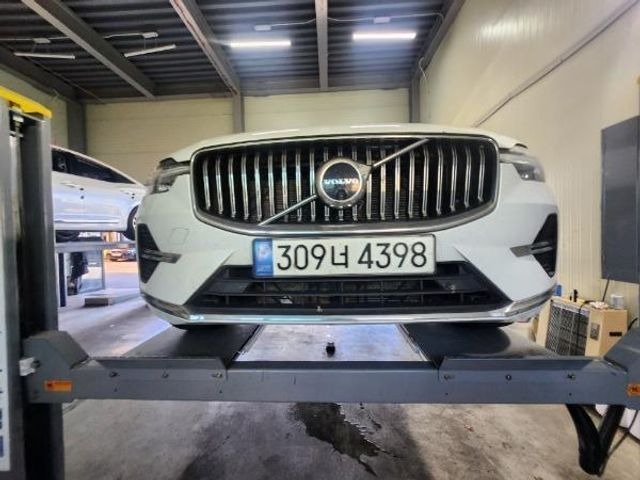 Volvo XC60 2023 — inspection photo 1