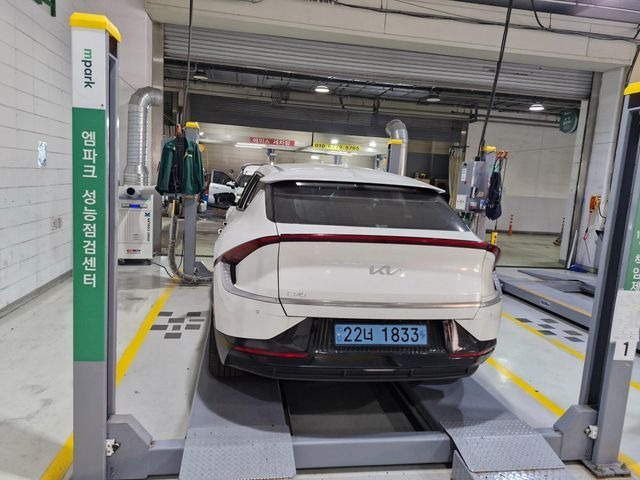 Kia EV6 2023 — inspection photo 2