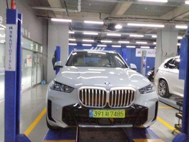 BMW X5 2026 — inspection photo 1
