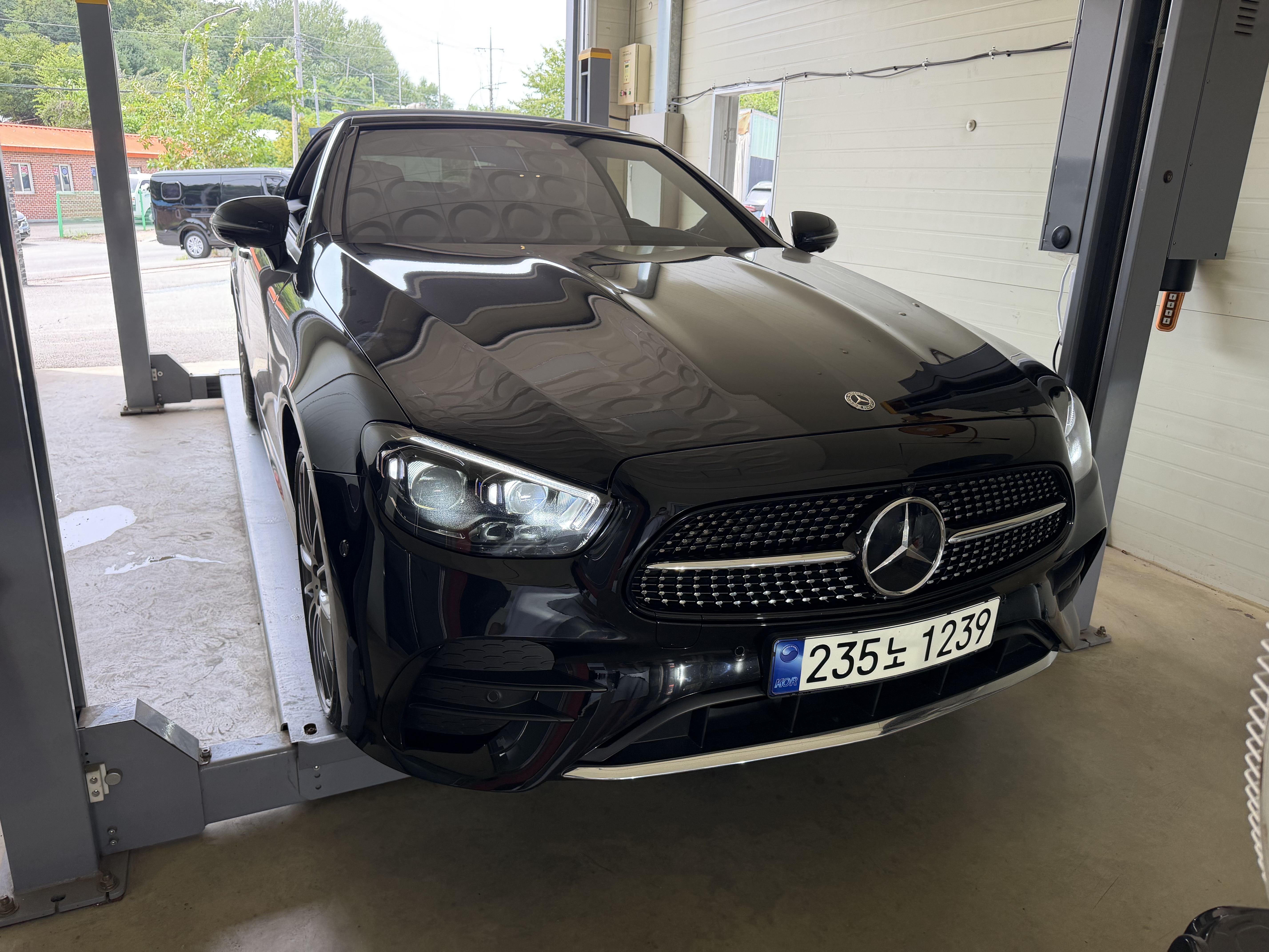 Mercedes-Benz E-Class 2023 — inspection photo 1