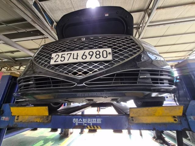 Genesis G90 2019 — inspection photo 1