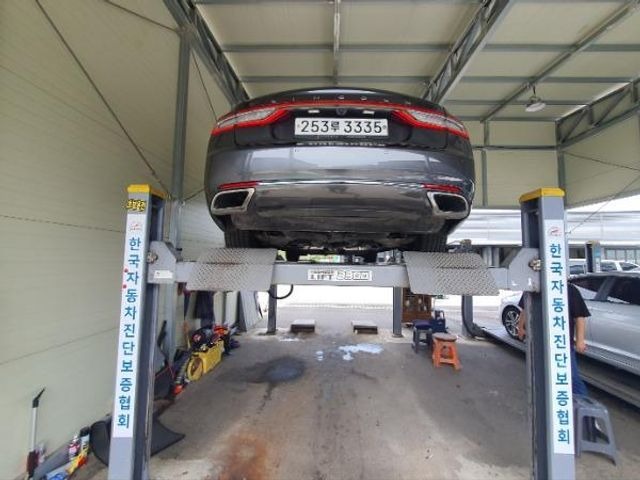 Lincoln Continental 2019 — inspection photo 2