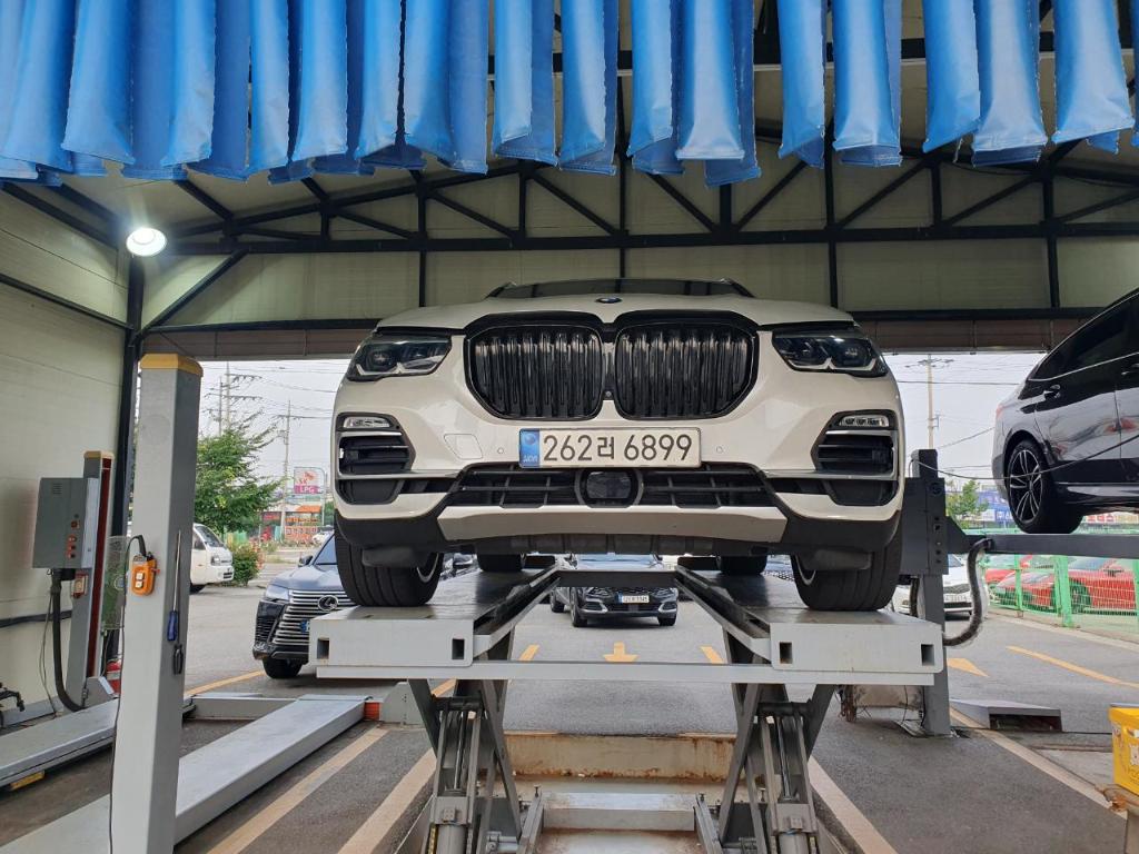 BMW X5 2021 — inspection photo 1
