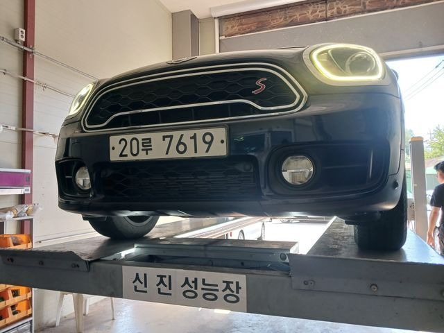 Mini Countryman 2018 — inspection photo 1